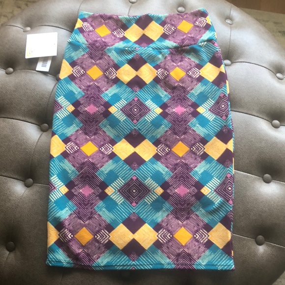Lularoe Cassie Size S - Picture 2 of 2